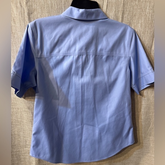 Chicos Elena Button down, no iron shirt, regular sizing is a size 4/Small/ NWT - Picture 8 of 10